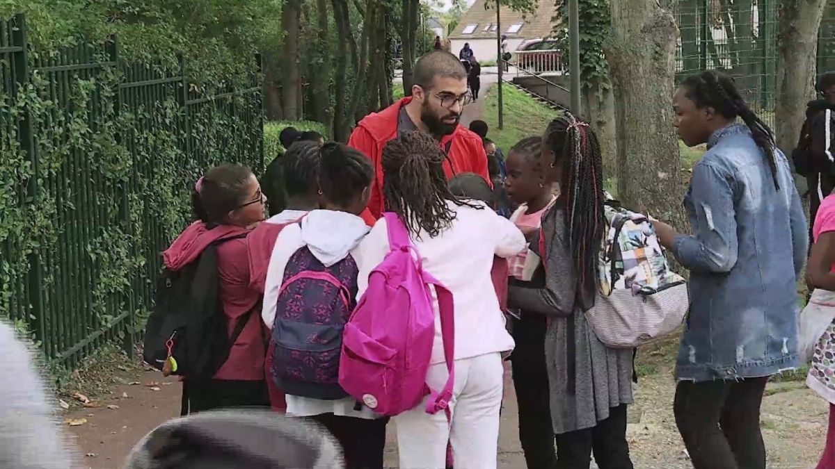 Groupe de jeunes, image tirée du film "Des jeunesses engagées"