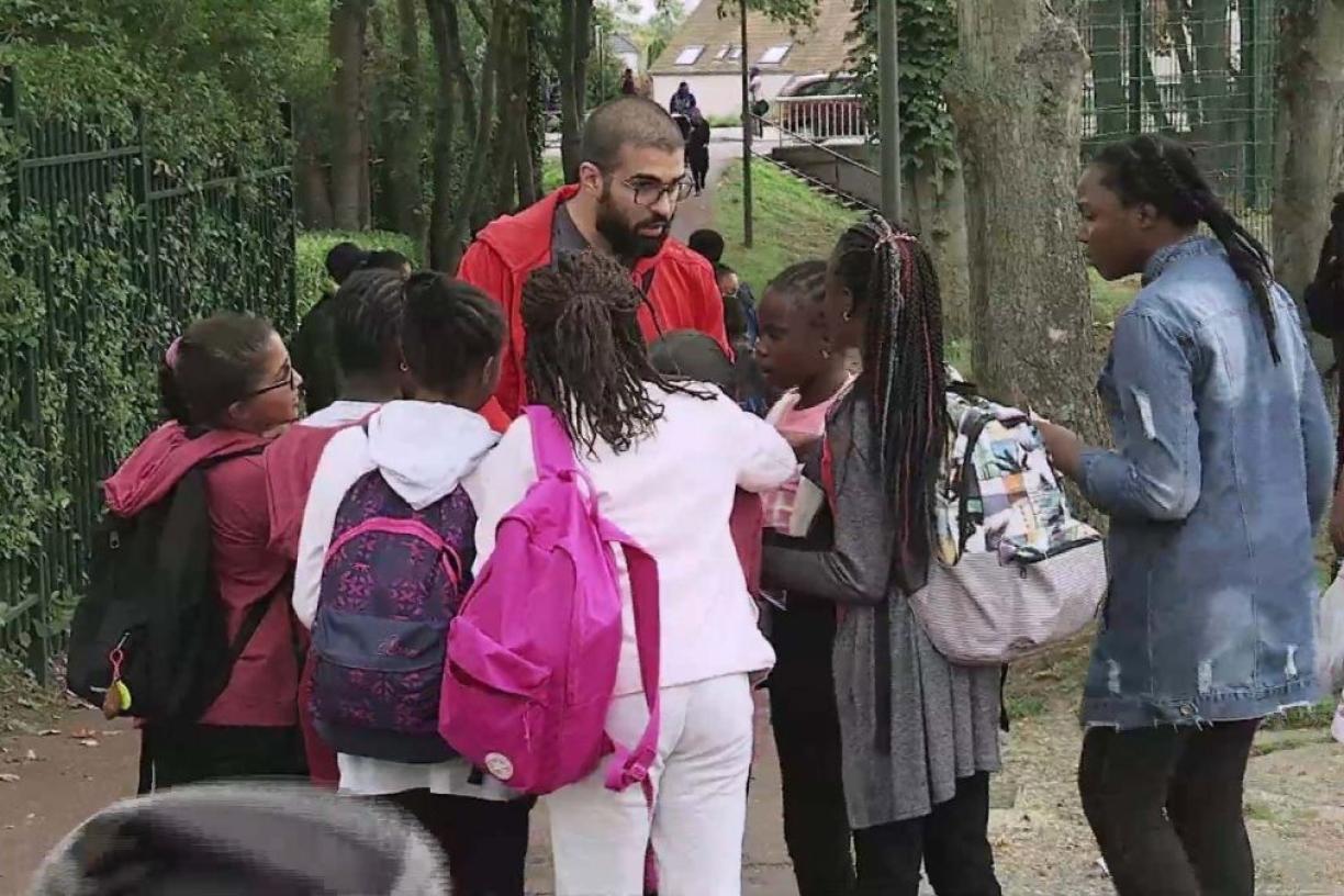 Groupe de jeunes, image tirée du film "Des jeunesses engagées"