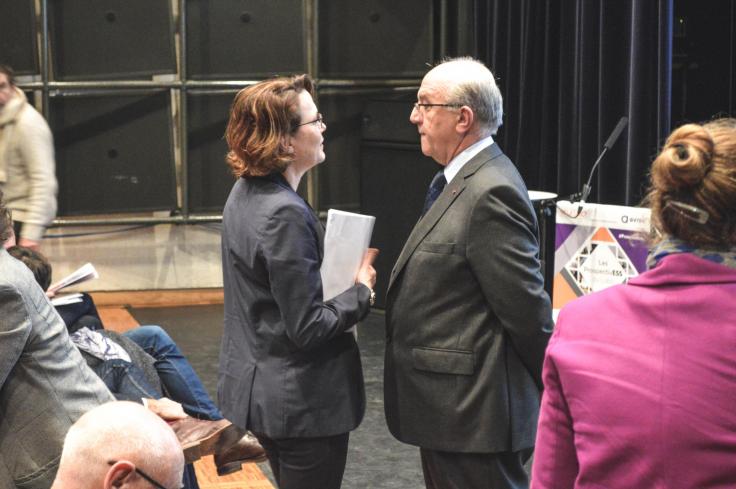 Françoise Bernon et Hugues Sibille discutant
